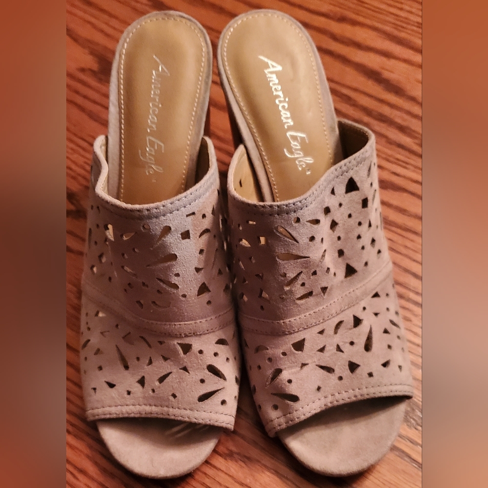 American Eagle Open Toe Sandle Size 8